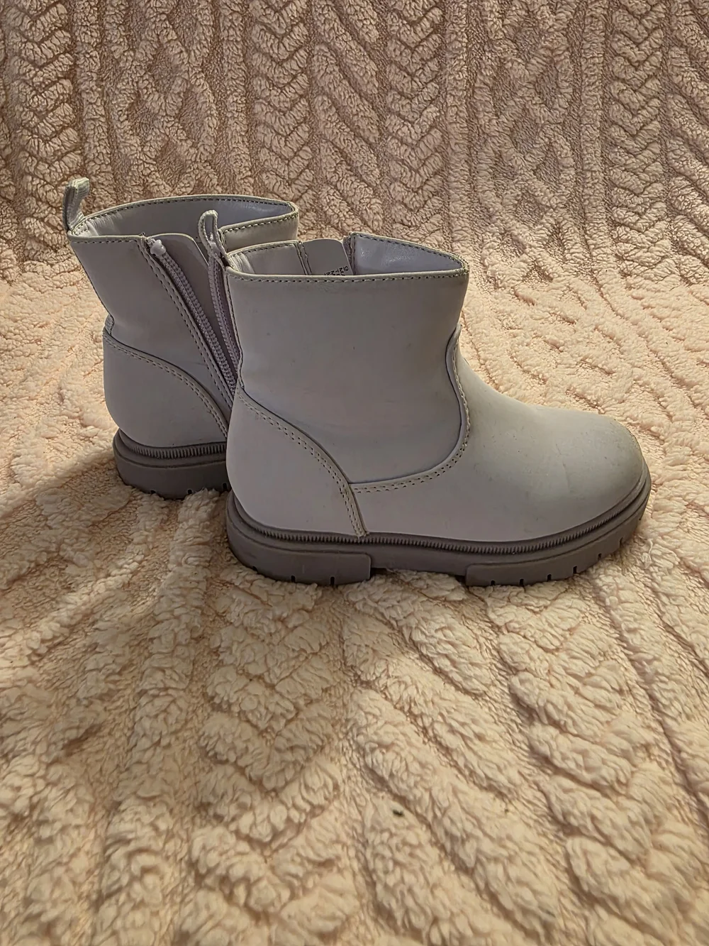 Cat & Jack Lilac Kids Ankle Boots Size 9